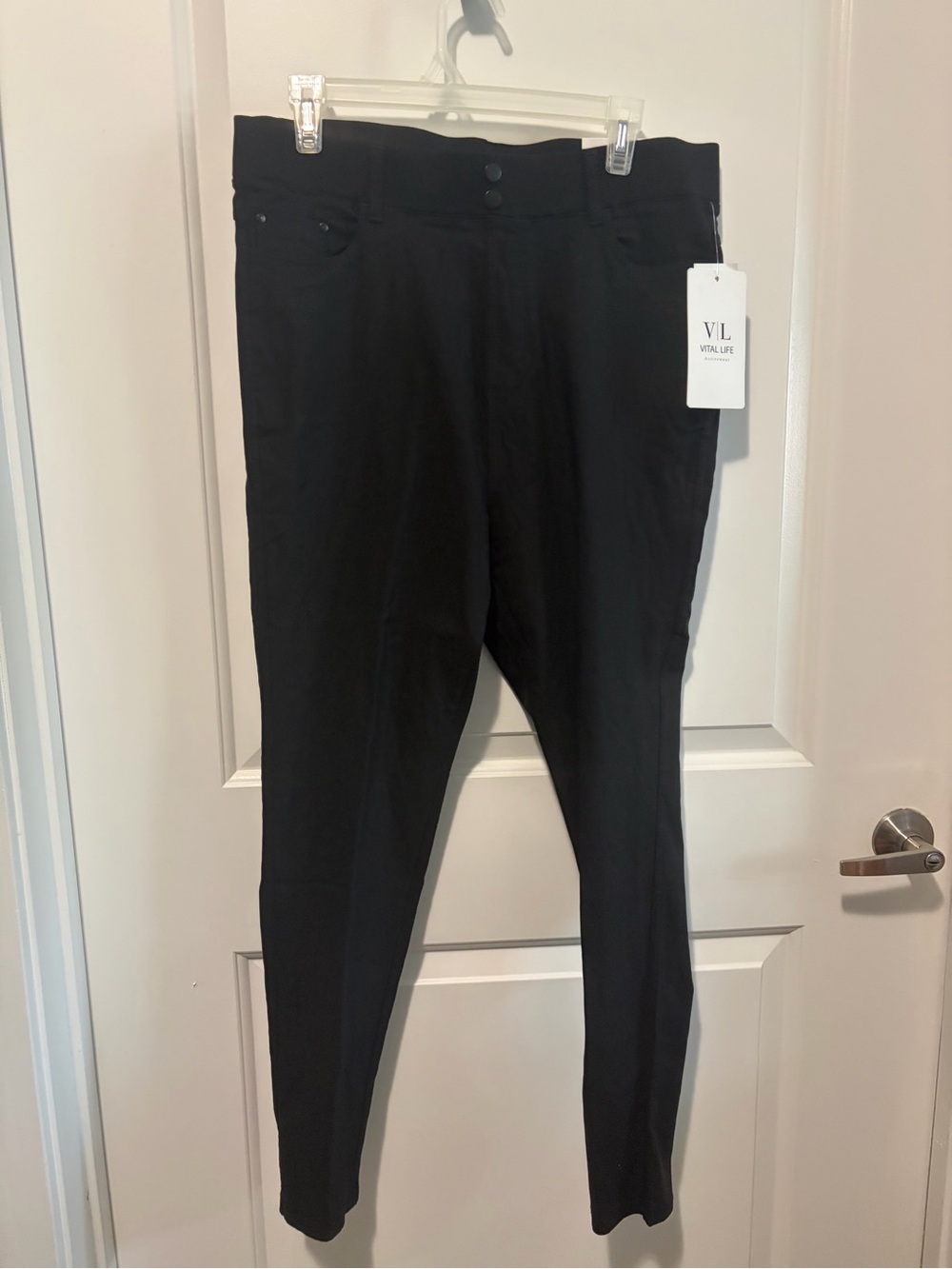 Women's Black Skinny Jeans